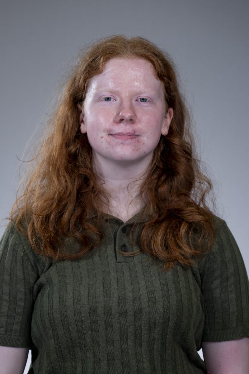 Ellen McIntyre Headshot Photo