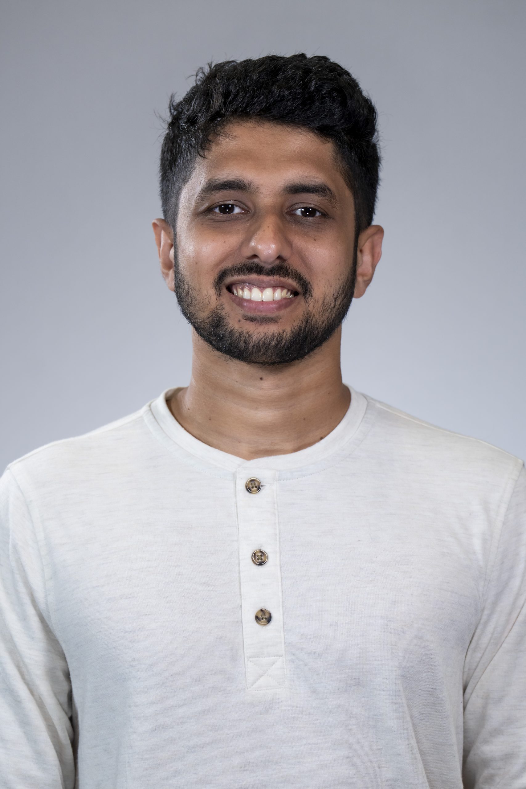 Mahir Mahmud Khan Headshot Photo