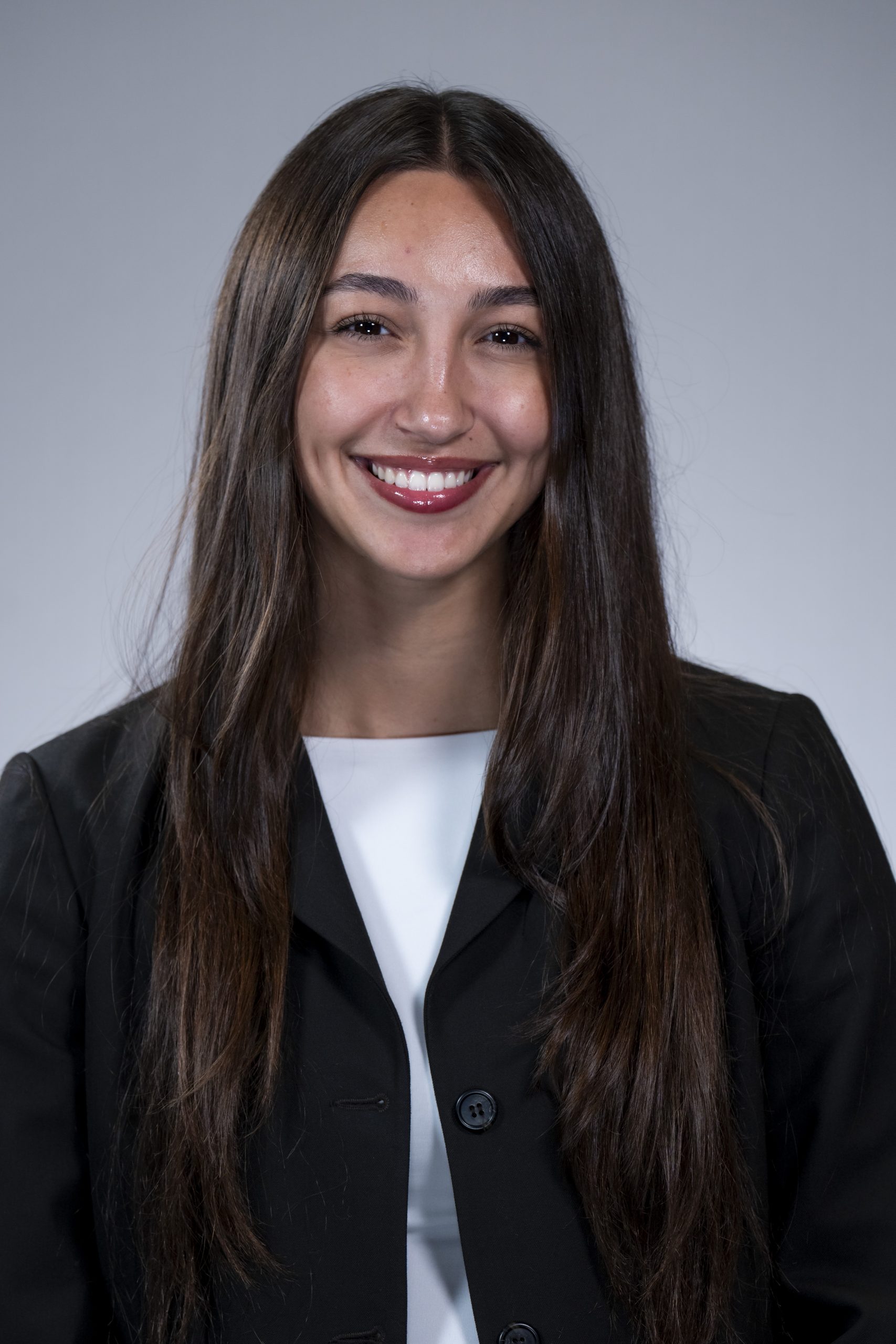 Raquel Rosa Headshot Photo